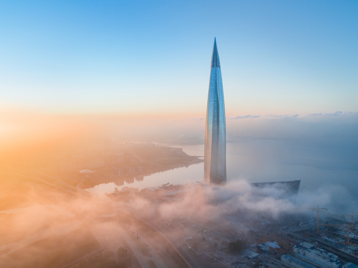 Lakhta Center - Facade Lighting Design — Saint Petersburg, Russia: architektonische Lichtplanung von Lichtvision (Architektur von RMJM)