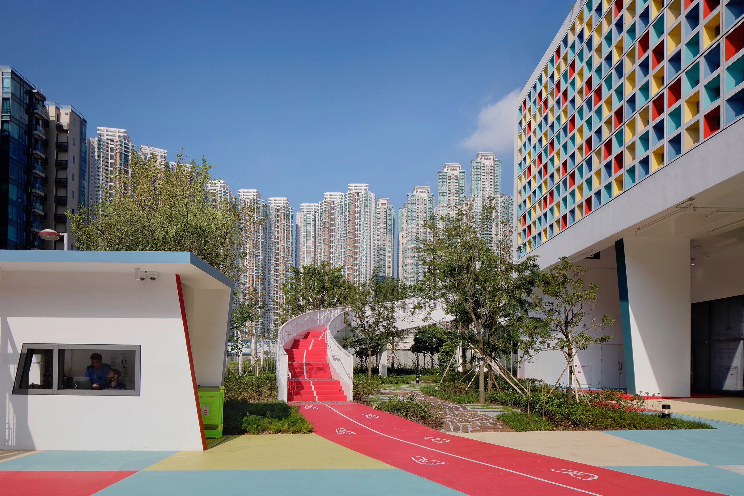 French International School — Hong Kong, China: iluminación, vista 5 de 11, de Lichtvision