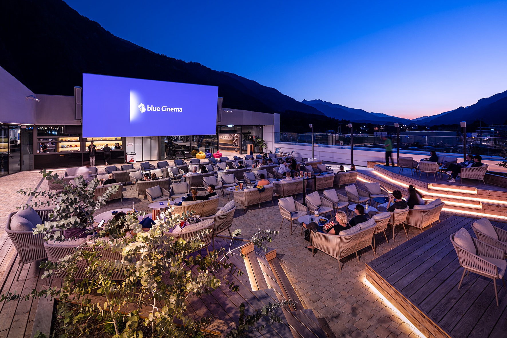 Blue Cinema Chur — Chur, Suiza: iluminación, vista 7 de 9, de Lichtvision