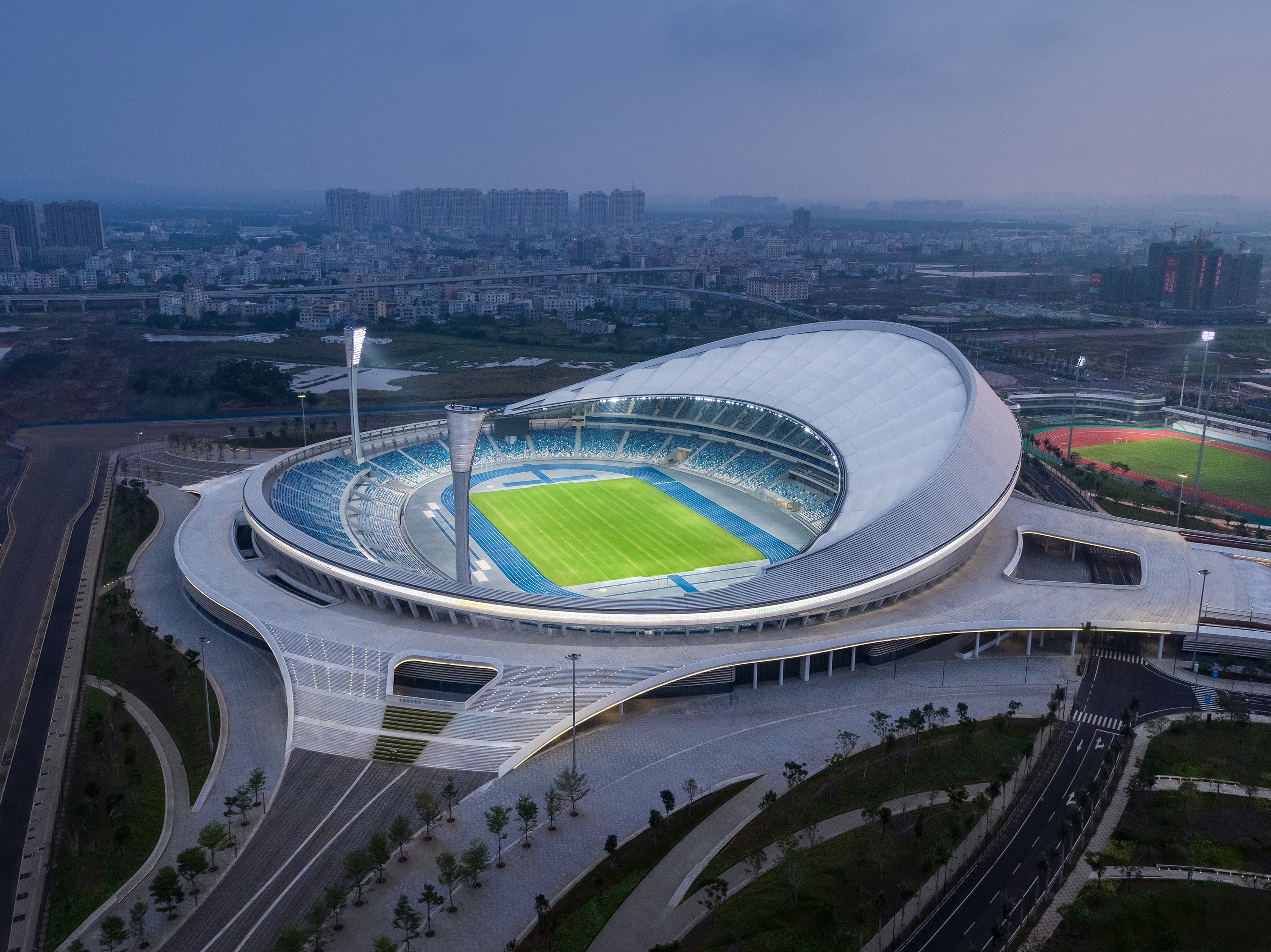 Wuyuanhe Stadium — Haikou, China: iluminación, vista 3 de 6, de Lichtvision