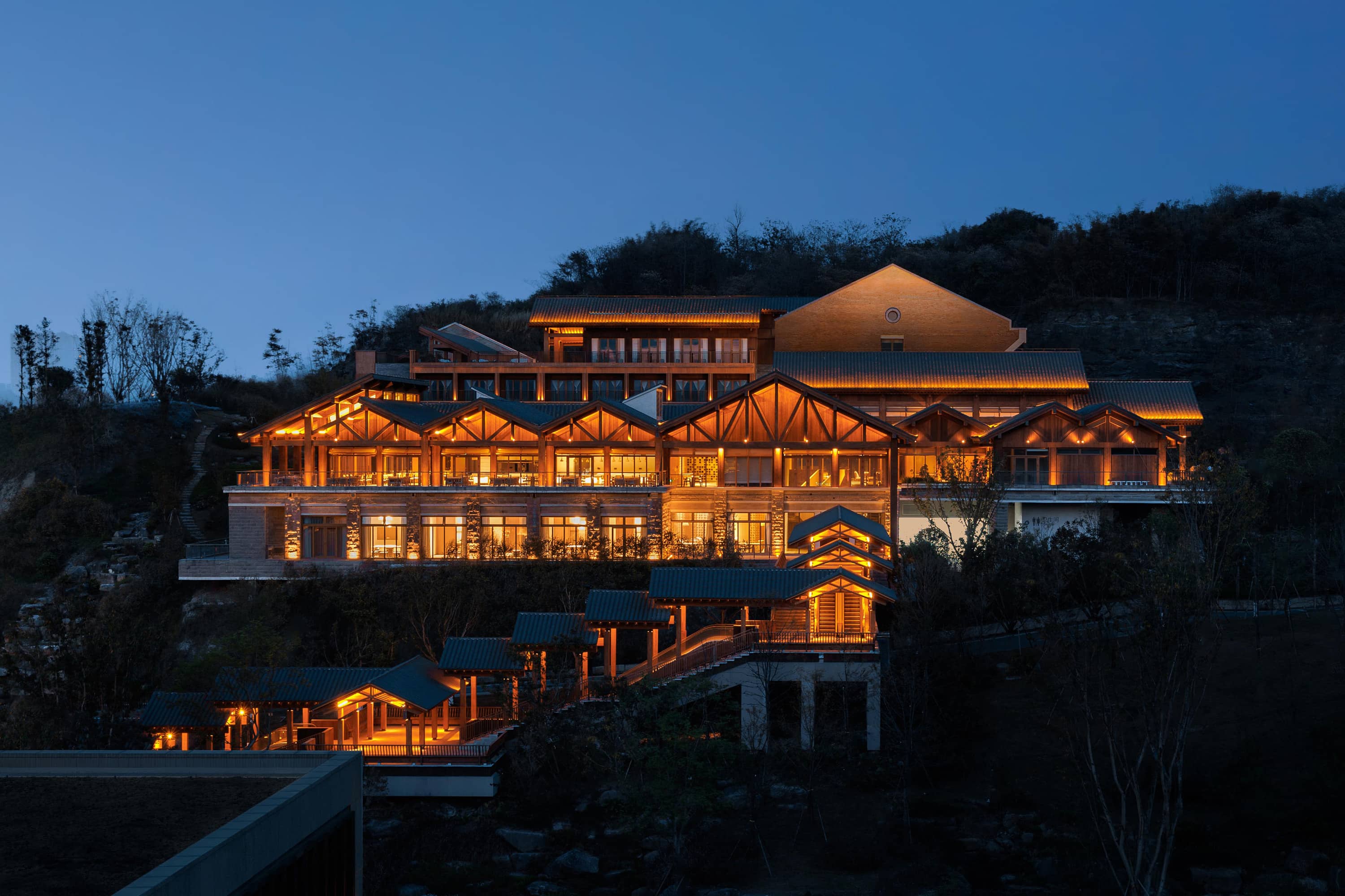 Guanyang Island Event Center — Chongqing, China: iluminación, vista 2 de 8, de Lichtvision