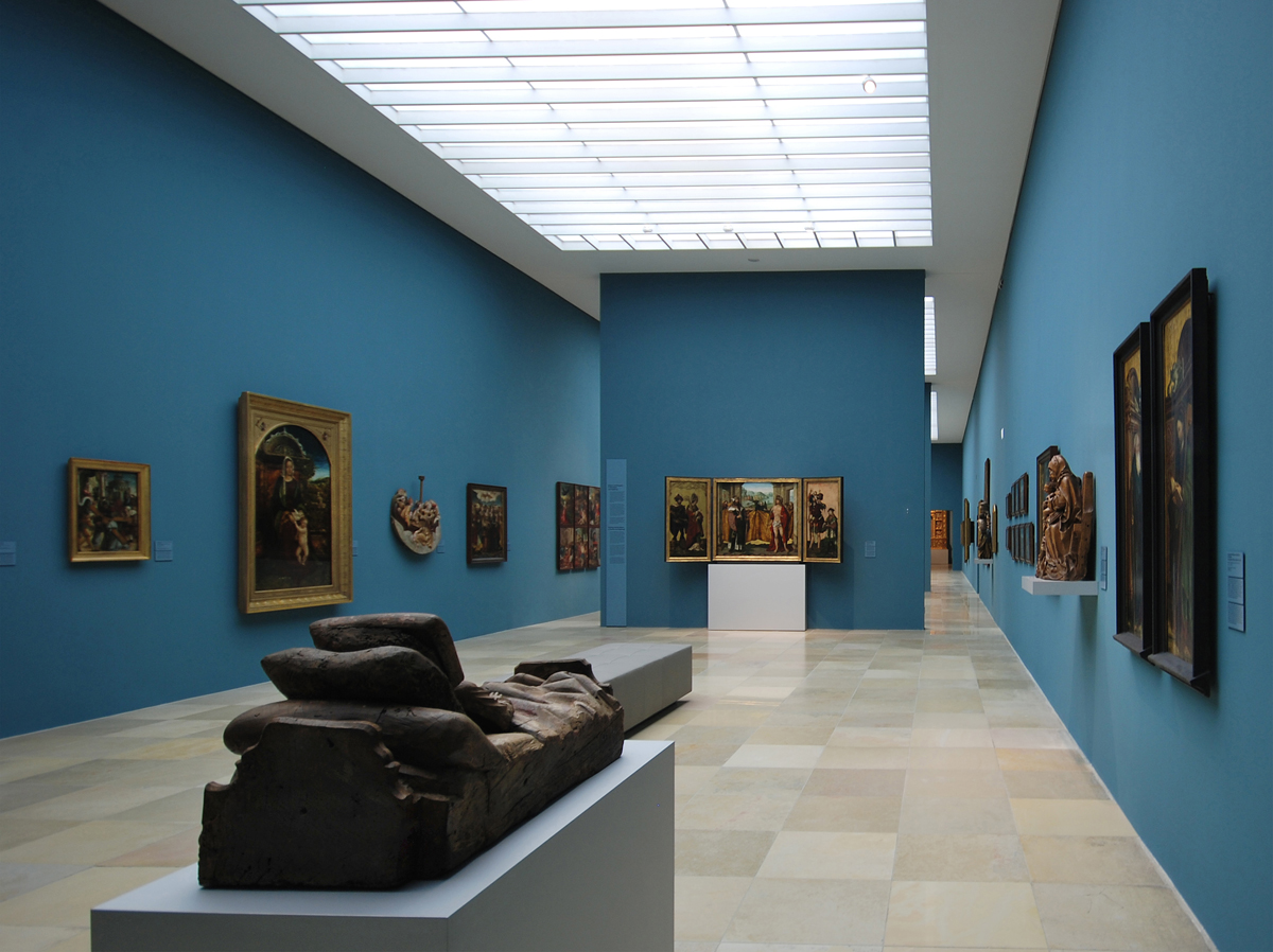 Germanisches Nationalmuseum — Núremberg, Alemania: diseño de iluminación arquitectónica de Lichtvision (arquitectura de Staatliches Bauamt Erlangen-Nürnberg)