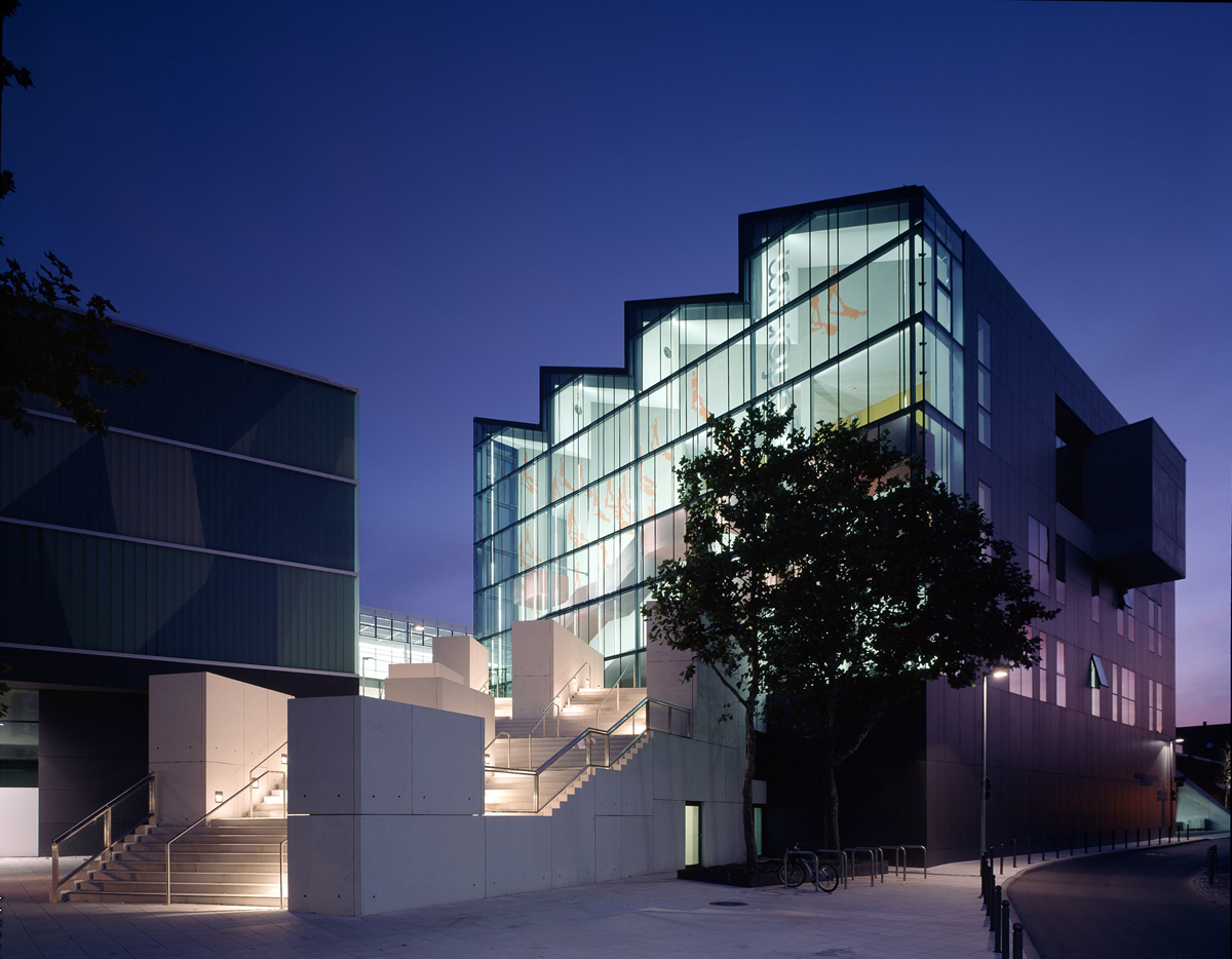 Schwabengalerie Stuttgart — Stuttgart, Germany: architectural lighting design by Lichtvision (architecture by Léon Wohlhage Wernik Architekten)