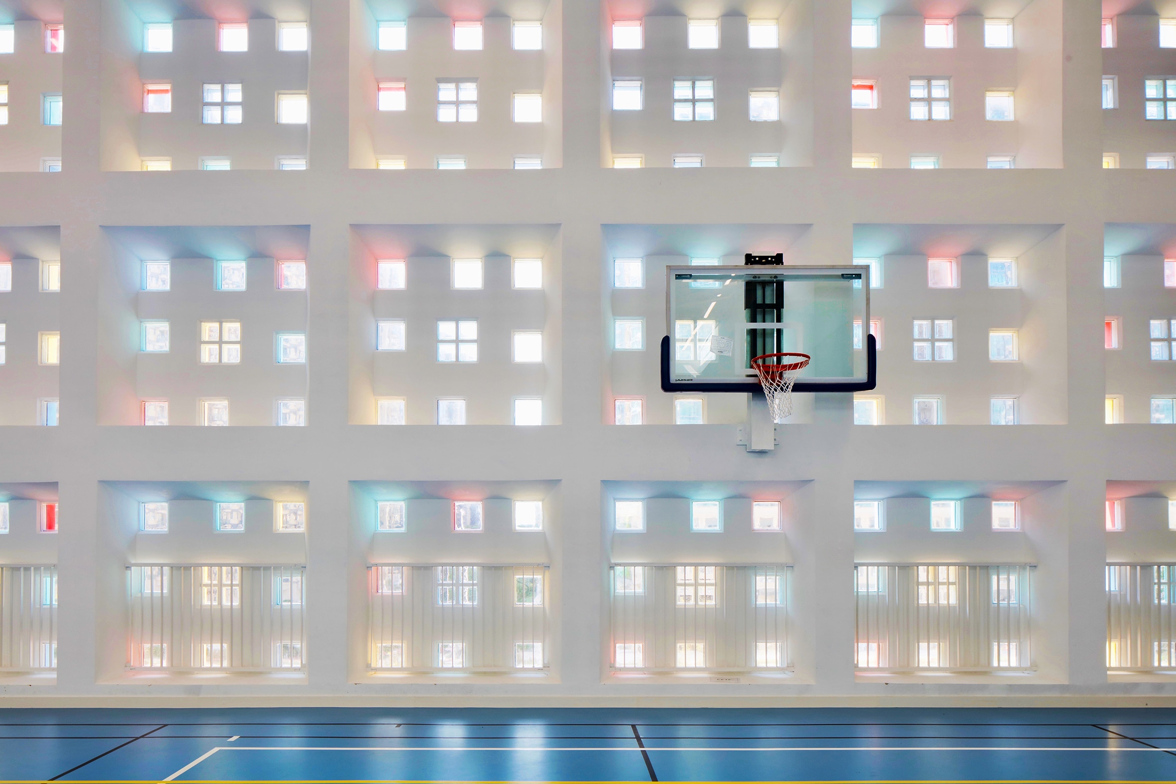 French International School — Hong Kong, China: iluminación, vista 7 de 11, de Lichtvision