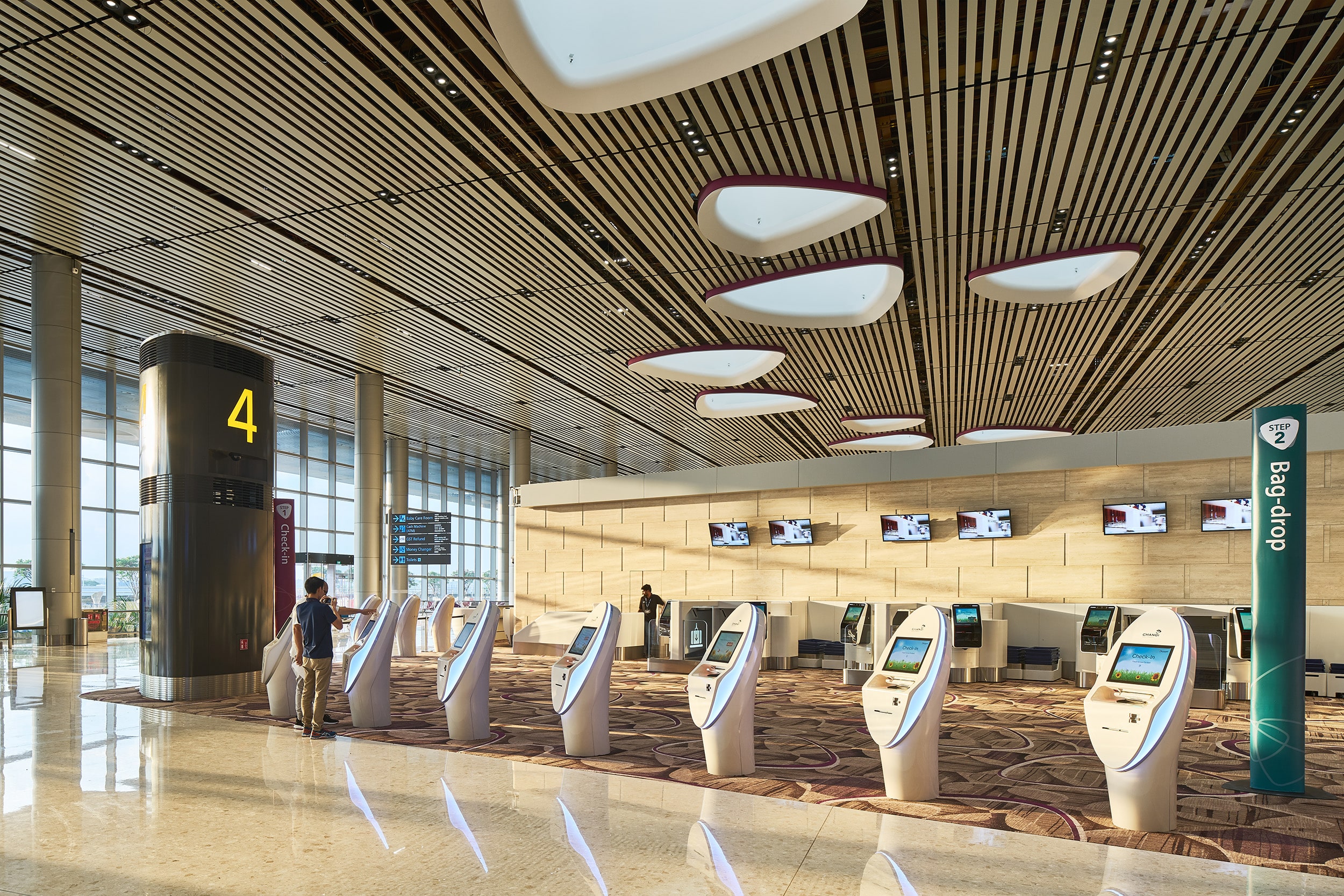 Terminal 4 Changi Airport — Singapur: iluminación, vista 4 de 8, de Lichtvision