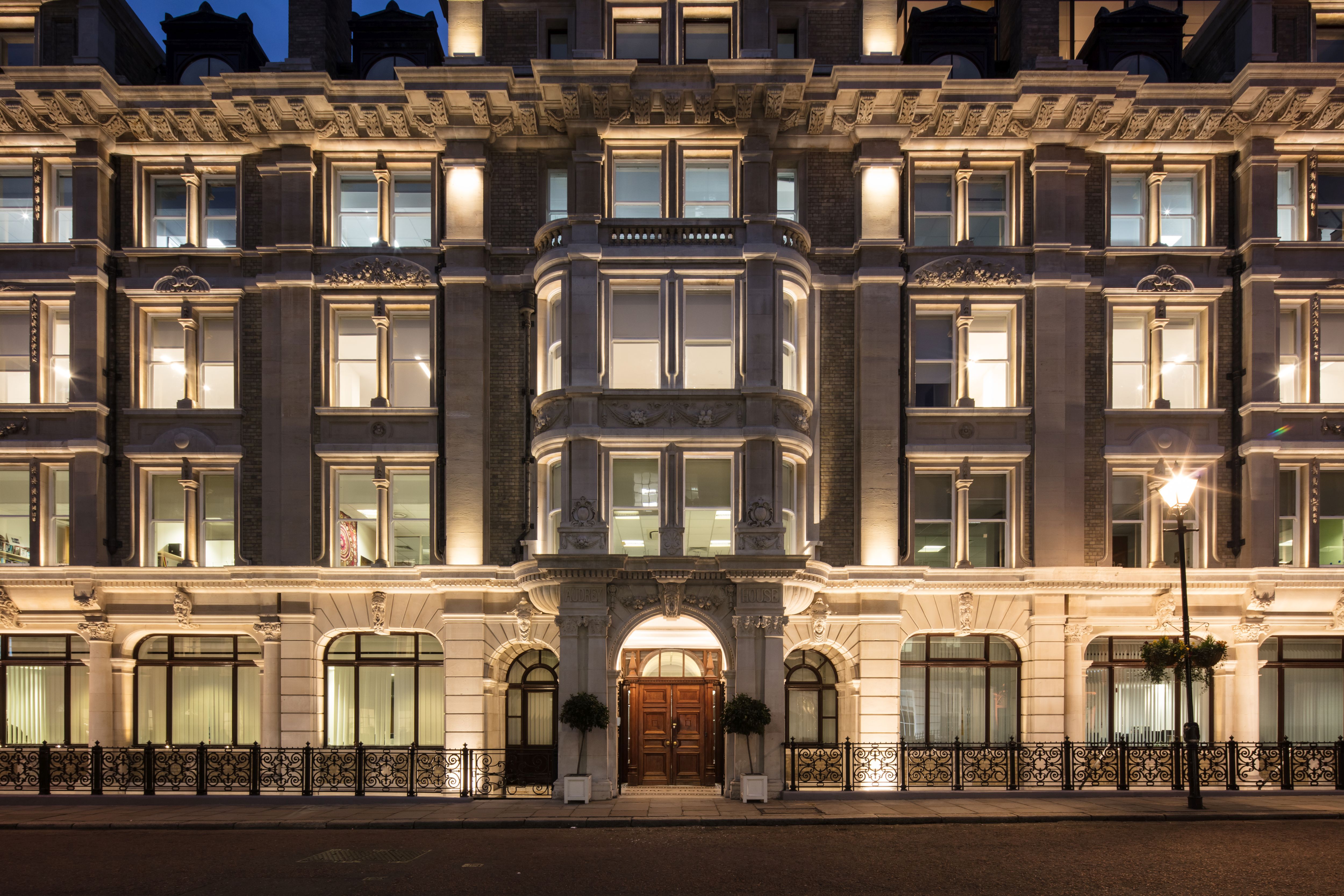 Audrey House London — Londres, Reino Unido: iluminación, vista 3 de 10, de Lichtvision