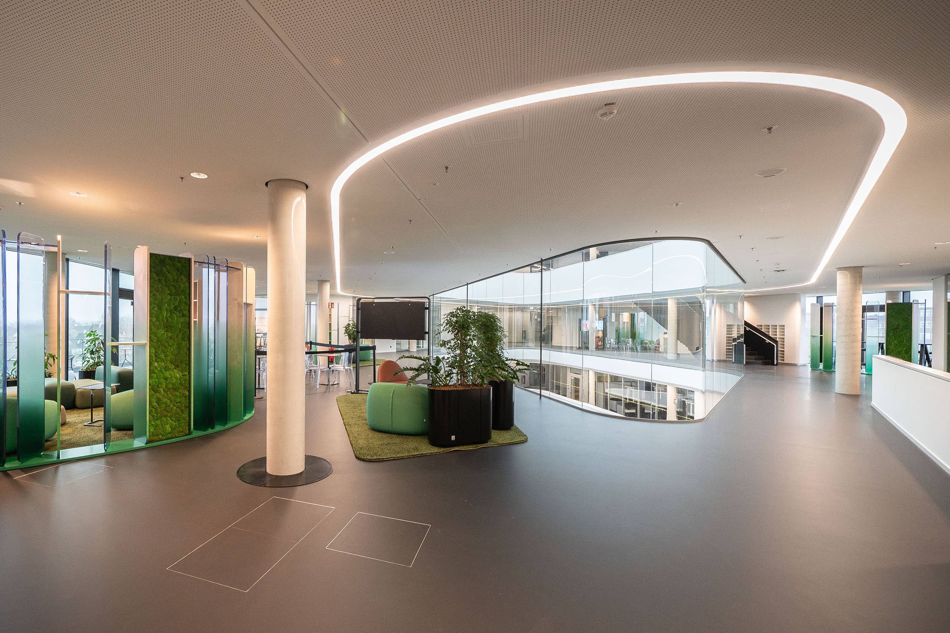 Covestro Headquarters — Leverkusen, Alemania: iluminación, vista 3 de 8, de Lichtvision