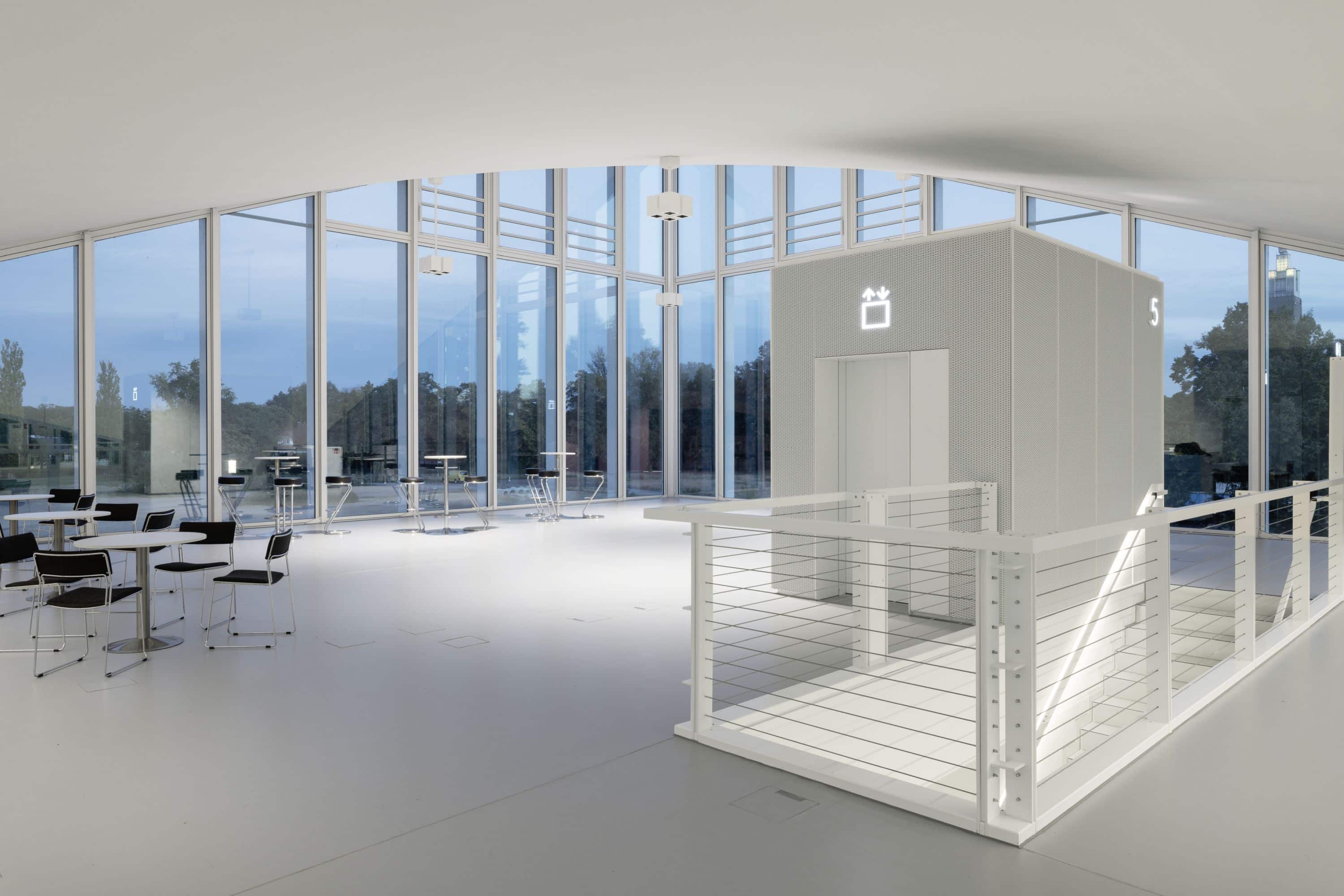 Hyparschale Magdeburg — Magdeburg, Germany: lighting design view 7 of 7, by Lichtvision