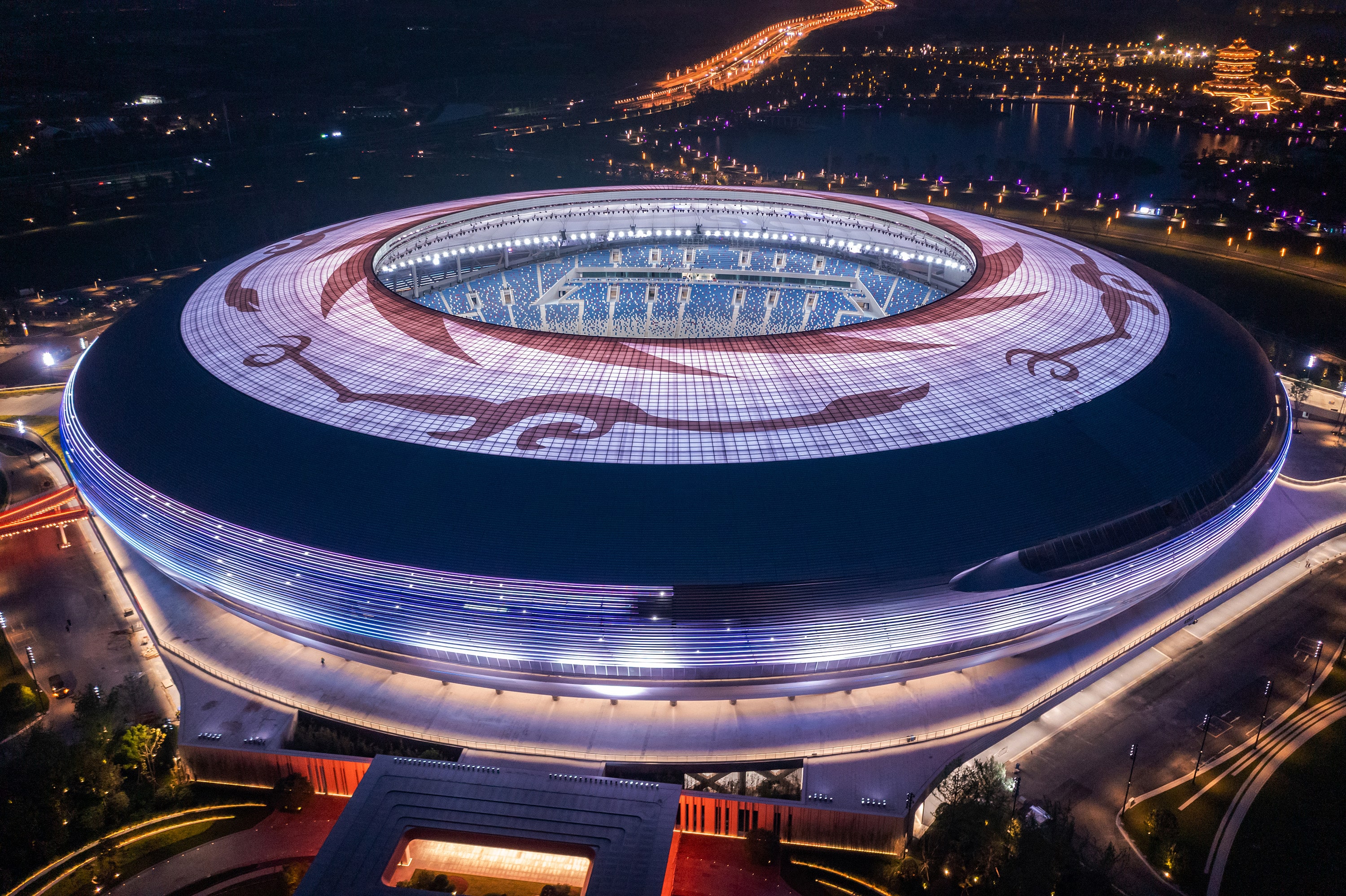 Dong'An Lake Sports Park — Chengdu, China: diseño de iluminación arquitectónica de Lichtvision (arquitectura de China Southwest Architectural Design and Research Institute)