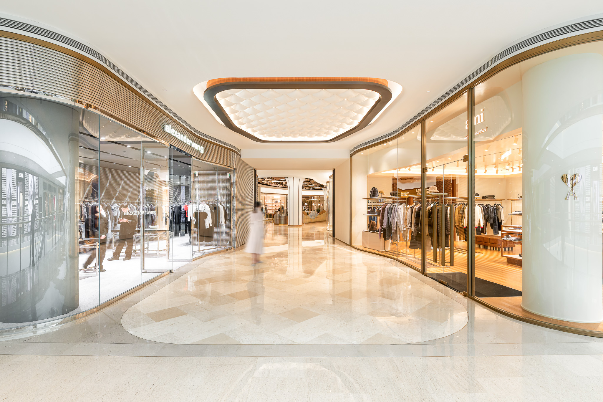Plaza 66 Retail development in Shanghai — Shanghái, China: iluminación, vista 3 de 5, de Lichtvision