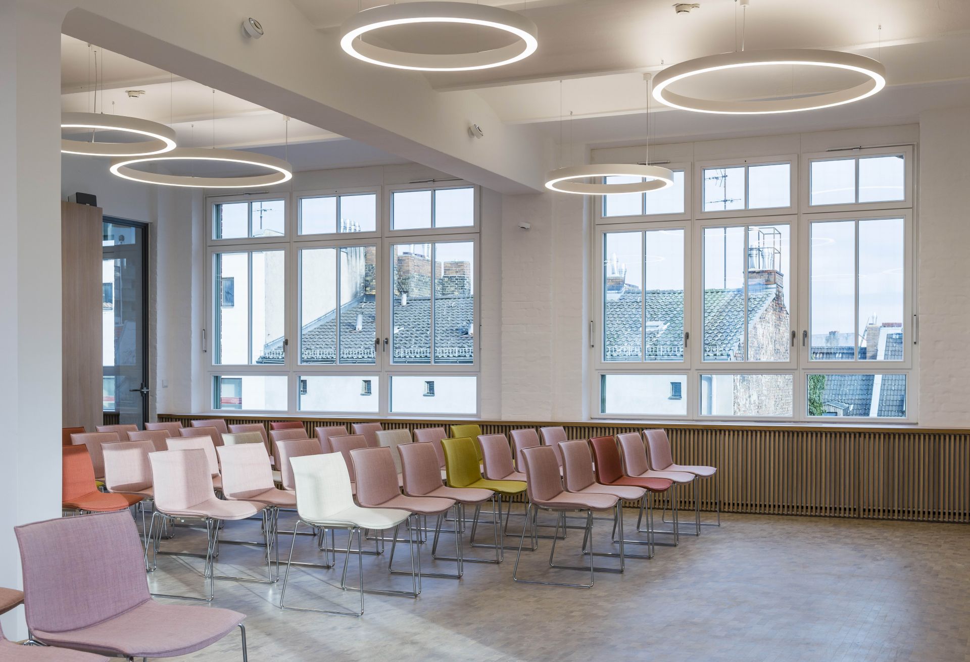 Wikinghof - Office Lighting Design — Berlín, Alemania: wikinghof