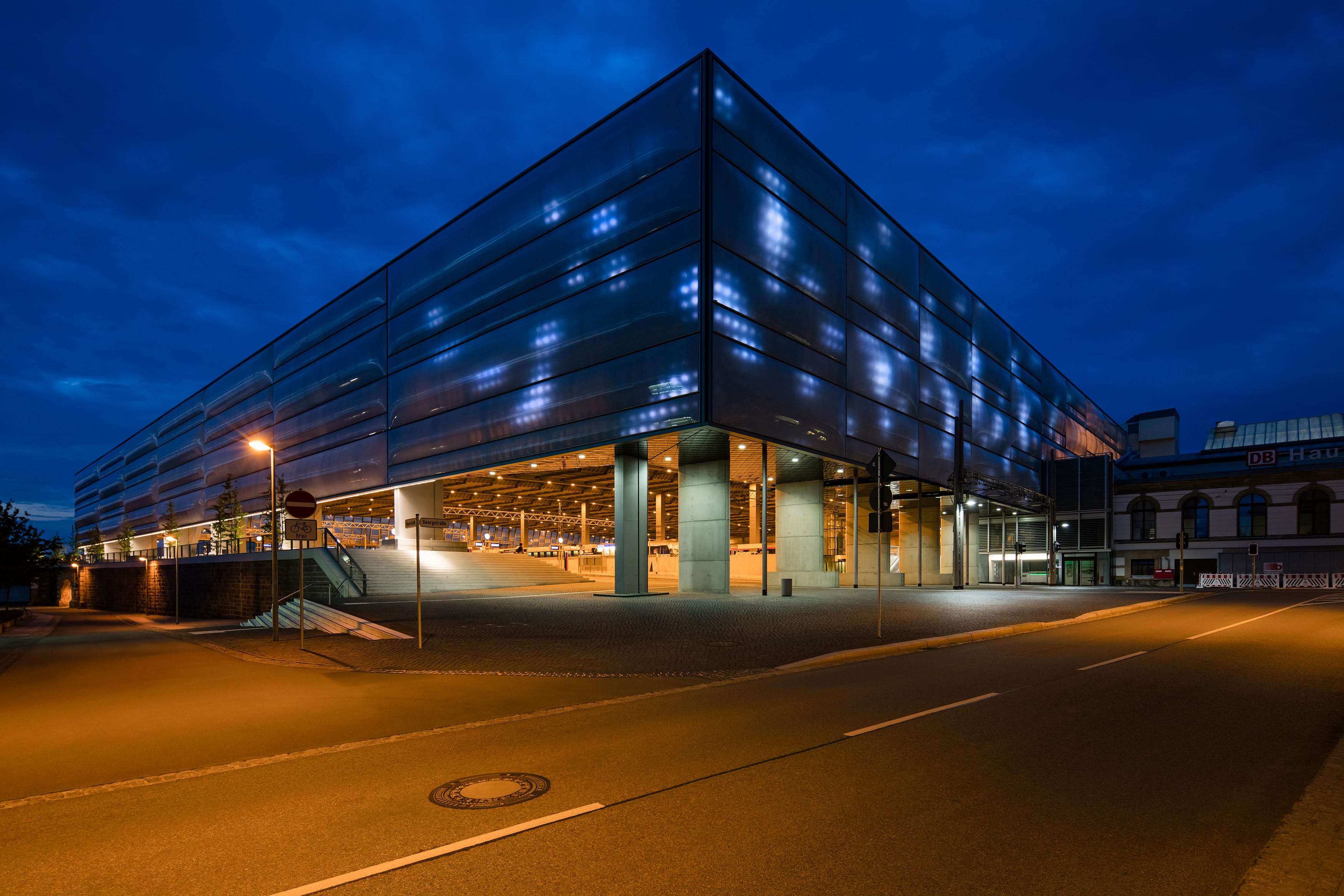 Swarm Study / Ix — Chemnitz, Deutschland: Lichtplanung, Ansicht 3 von 7, von Lichtvision