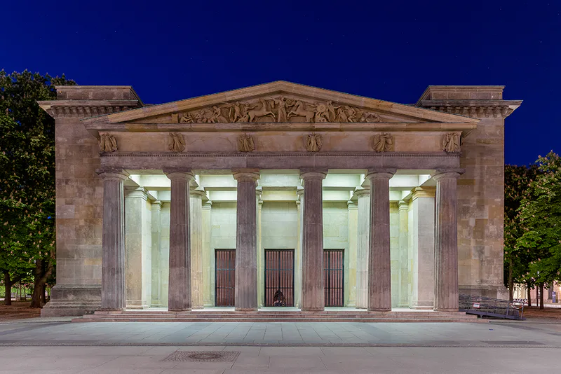 Neue Wache — Berlín, Alemania: iluminación, vista 1 de 2, de Lichtvision