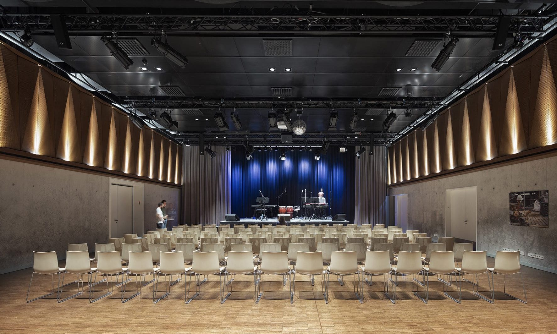 Kulturwerkstatt Auf Aeg — Nuremberg, Germany: lighting design view 3 of 3, by Lichtvision