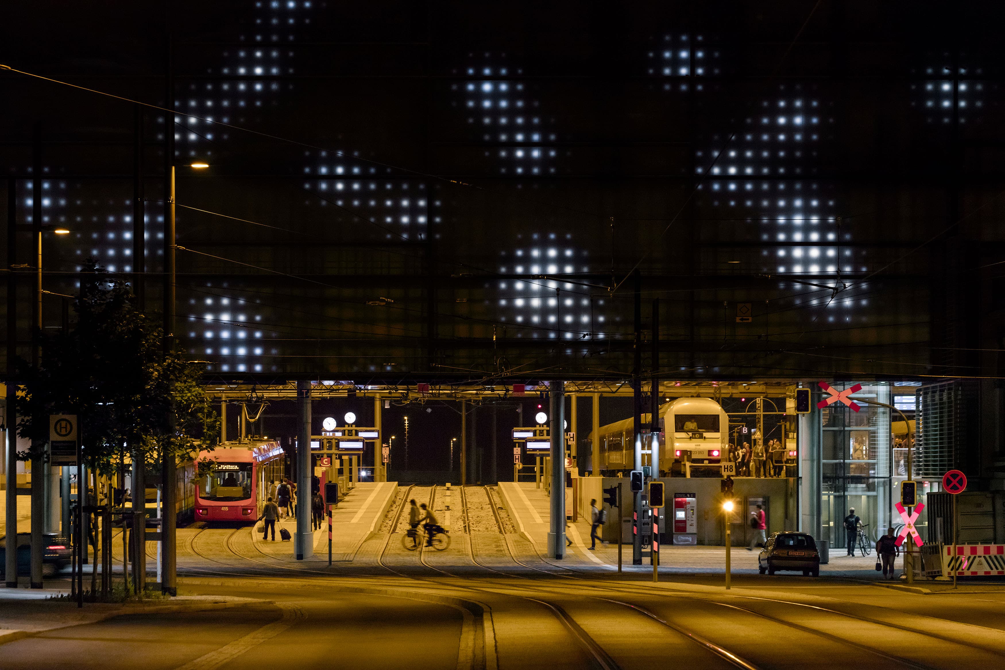 Swarm Study / Ix — Chemnitz, Deutschland: Lichtplanung, Ansicht 4 von 7, von Lichtvision