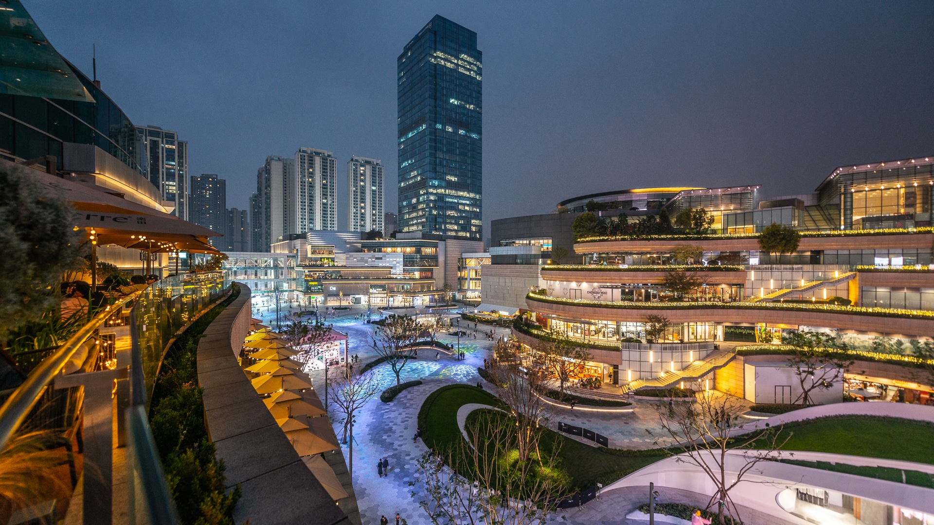 The MixC Chengdu Central Square — Chengdu, China: lighting design view 3 of 9, by Lichtvision