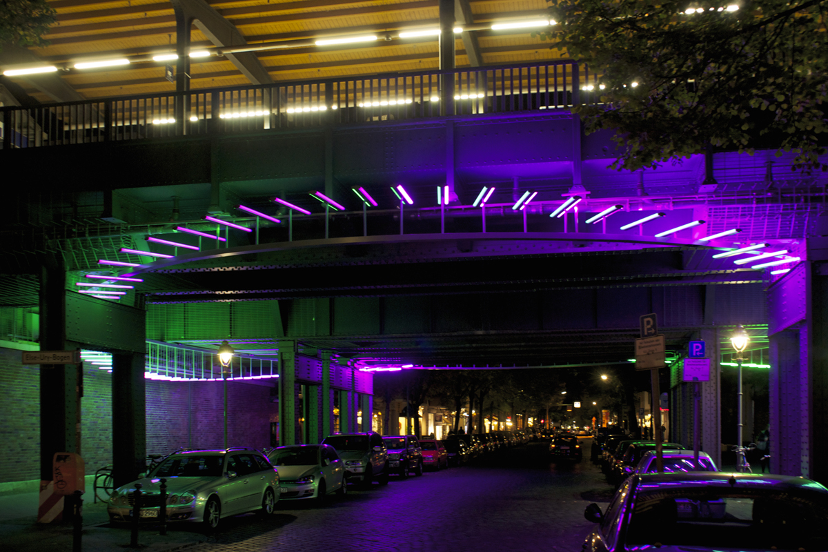 Light Installation in the Bleibtreustrasse — Berlin, Deutschland: architektonische Lichtplanung von Lichtvision (Architektur von Andreas Kuhnert / aletja+ GmbH)