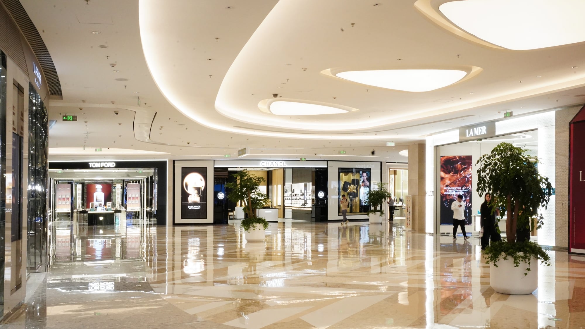 IFC Nanjing Retail — Nanjing, China: iluminación, vista 3 de 7, de Lichtvision