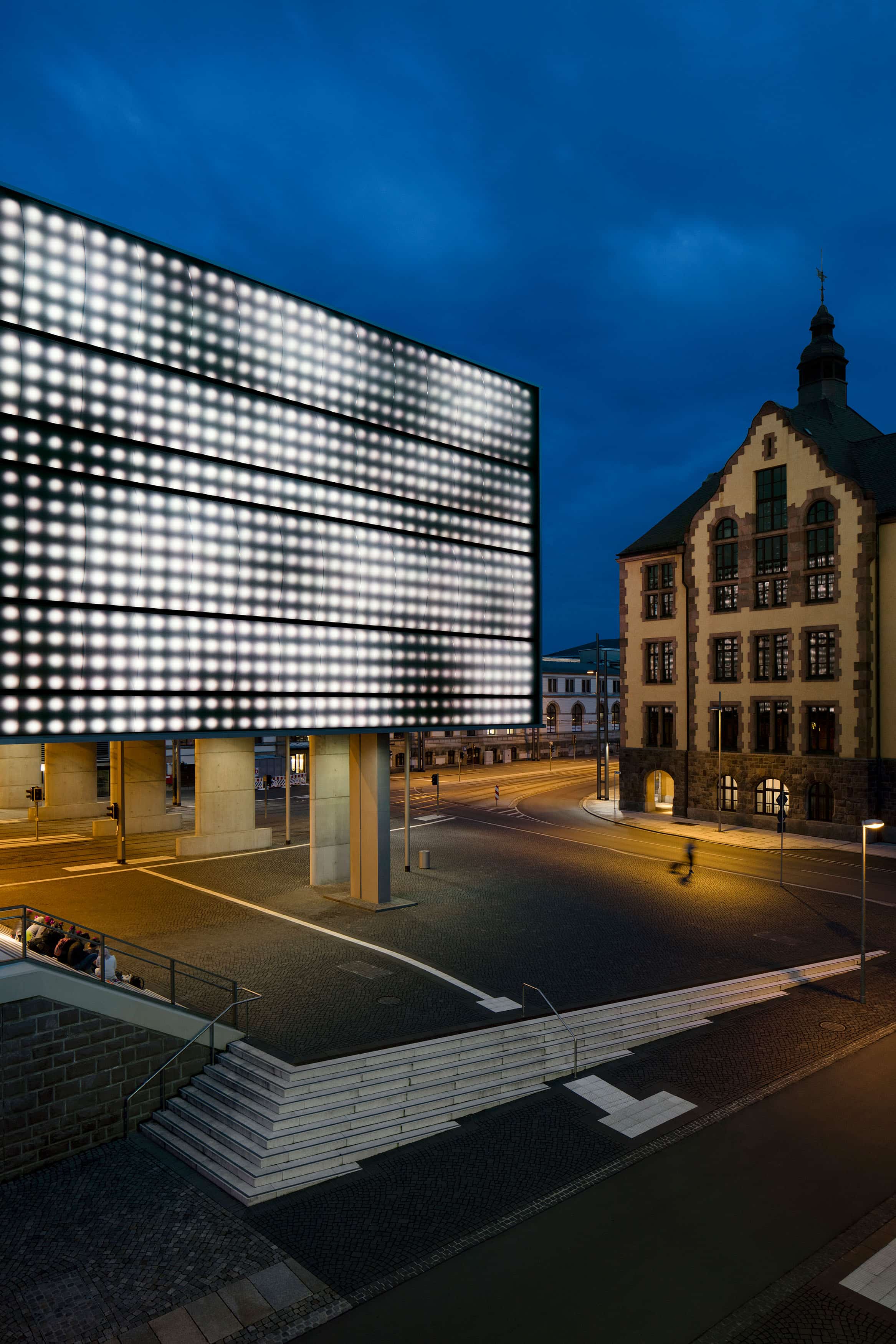 Swarm Study / Ix — Chemnitz, Deutschland: Lichtplanung, Ansicht 5 von 7, von Lichtvision