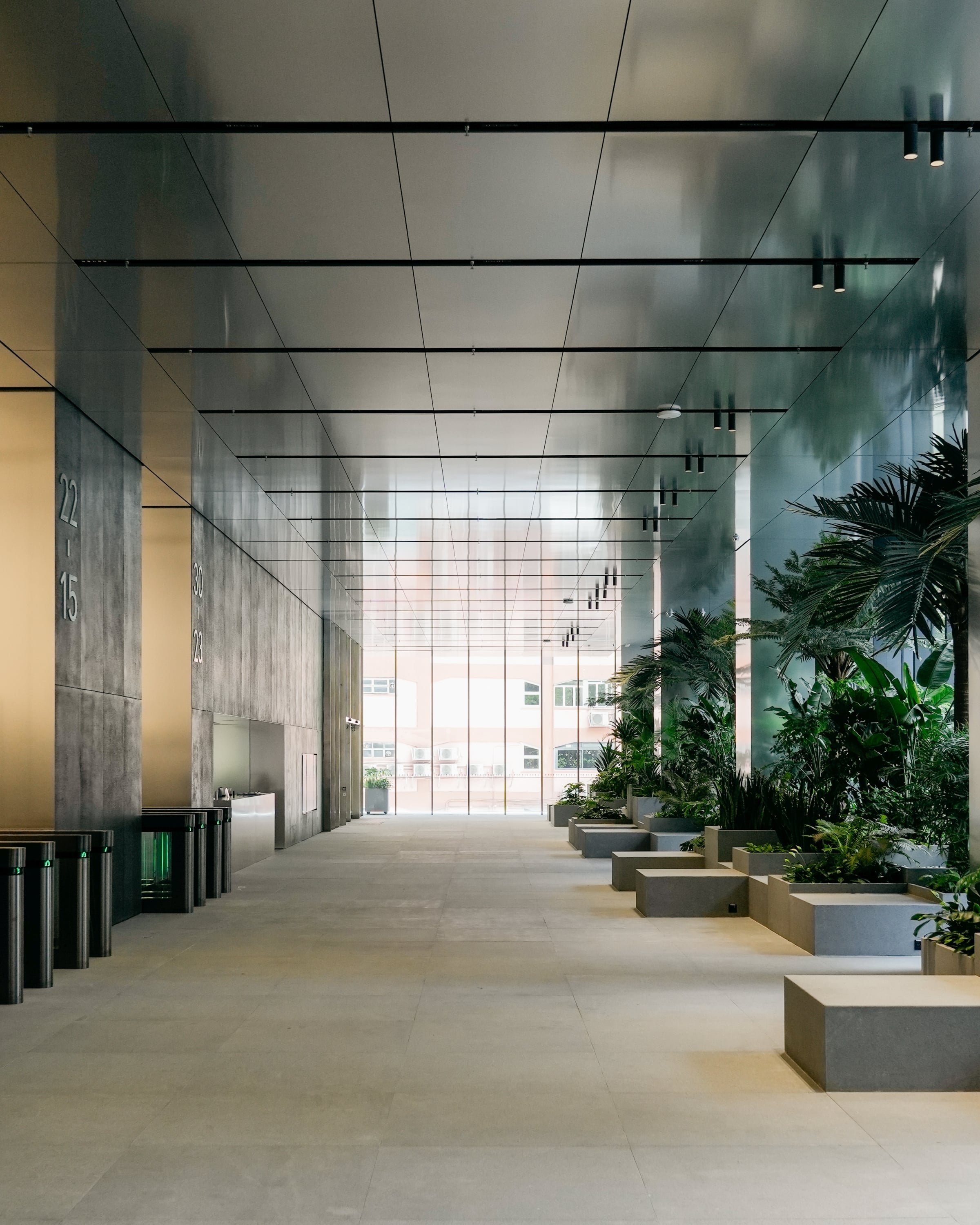 83 King Lam Street — Hong Kong, China: iluminación, vista 7 de 7, de Lichtvision
