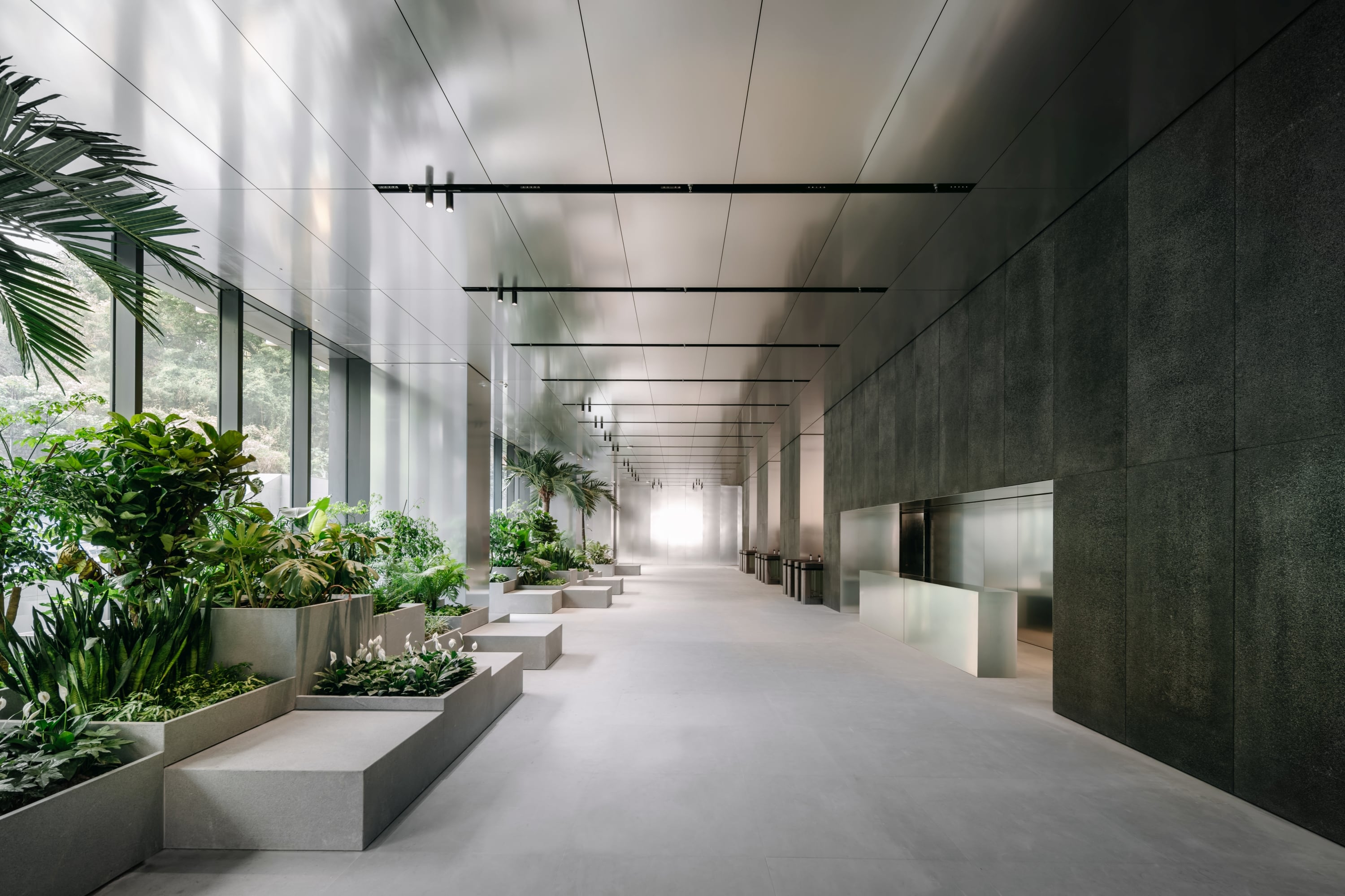 83 King Lam Street — Hong Kong, China: iluminación, vista 2 de 7, de Lichtvision