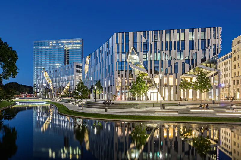 Köbogen — Düsseldorf, Germany: koebogen