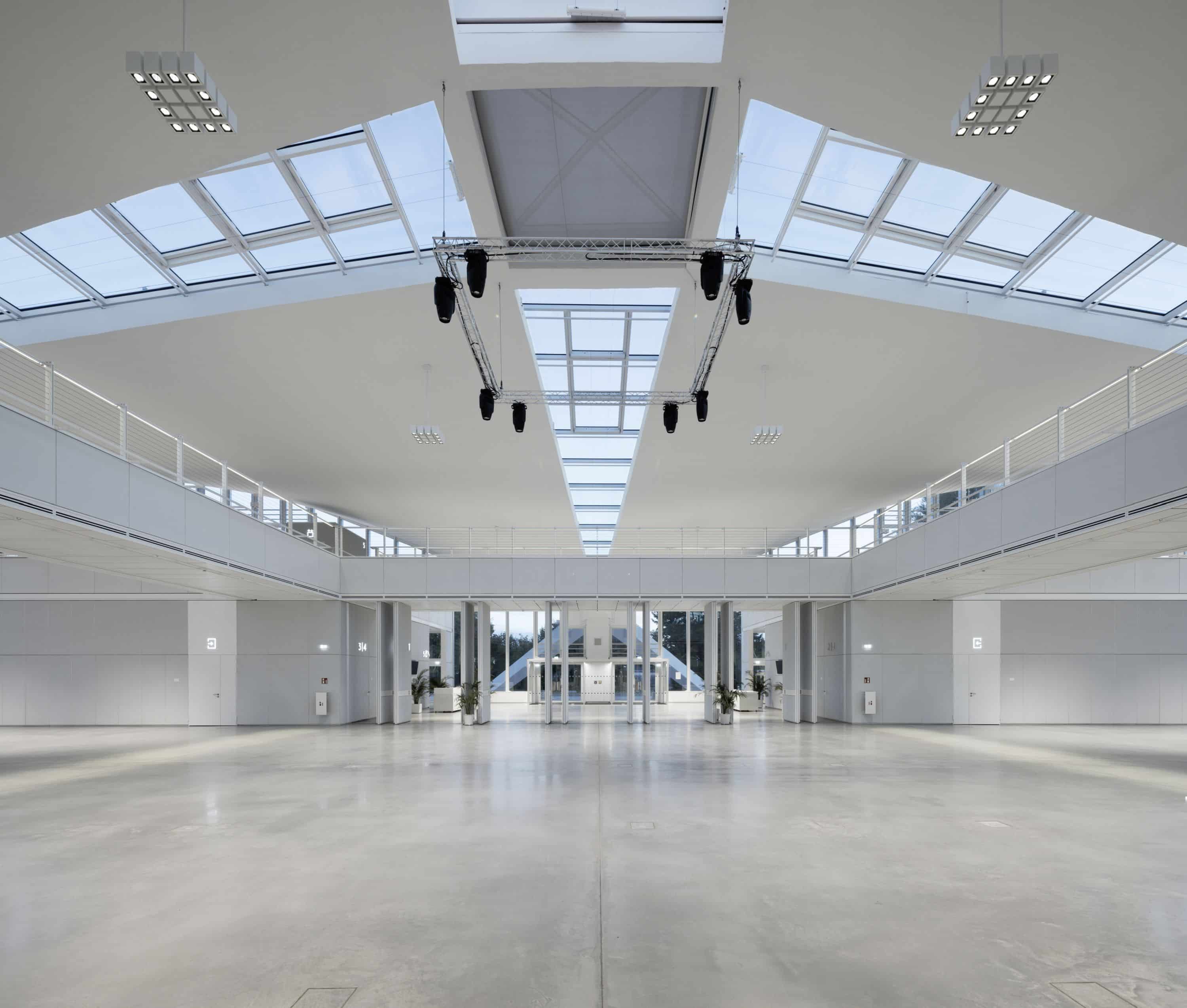Hyparschale Magdeburg — Magdeburg, Germany: lighting design view 1 of 7, by Lichtvision