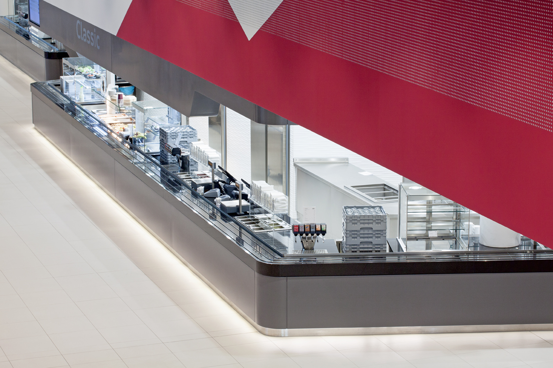 Audi Canteen — Ingolstadt, Deutschland: Lichtplanung, Ansicht 5 von 7, von Lichtvision