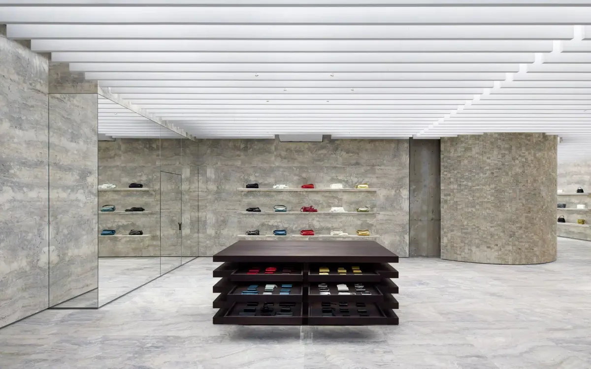 Jil Sander Tokyo Ginza — Tokyo, Japan: architectural lighting design by Lichtvision (architecture by Casper Mueller Kneer)