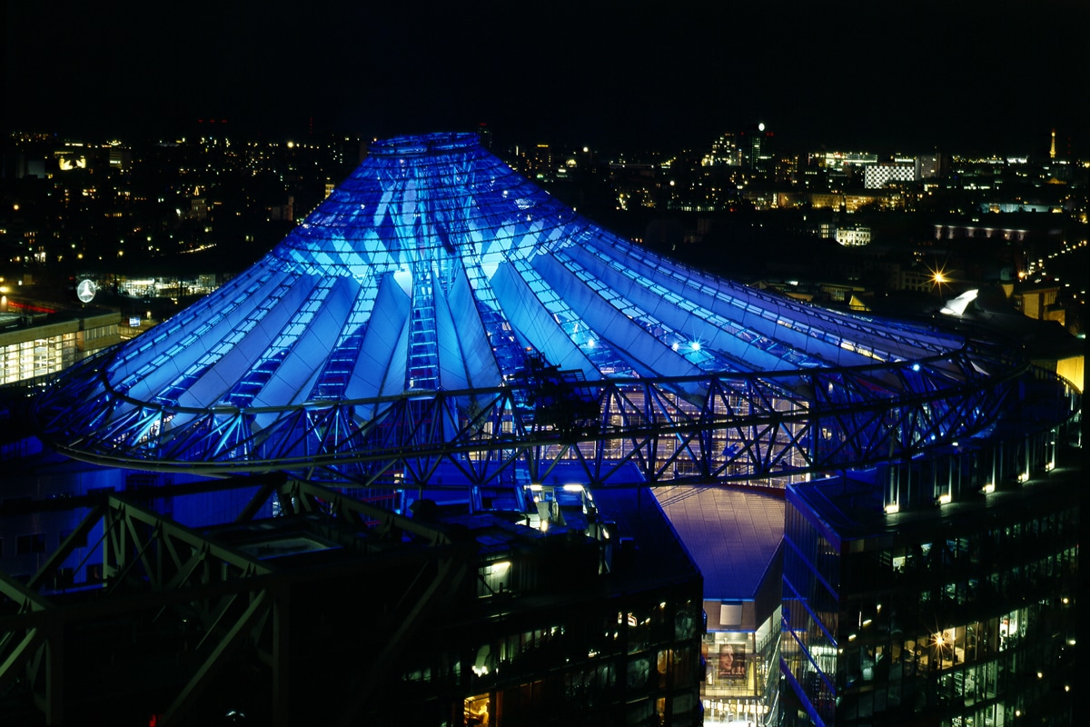 Sony Center Forum Roof — Berlín, Alemania: iluminación, vista 1 de 3, de Lichtvision